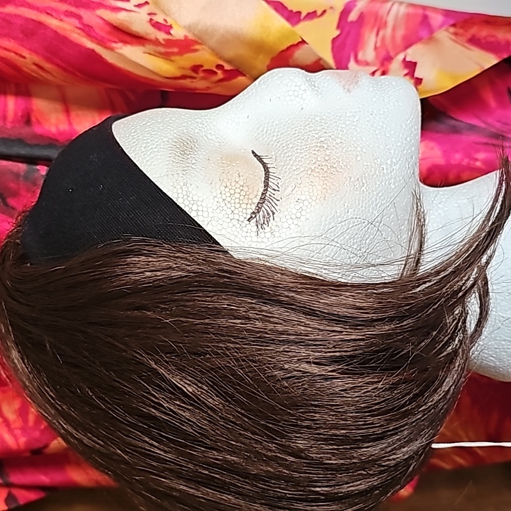 HARLEM 125 w black stretch headband wig